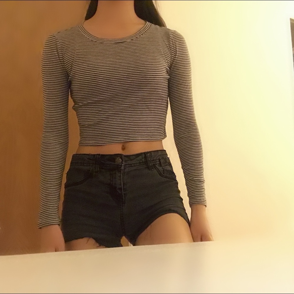 Striped long sleeve crop top 💕